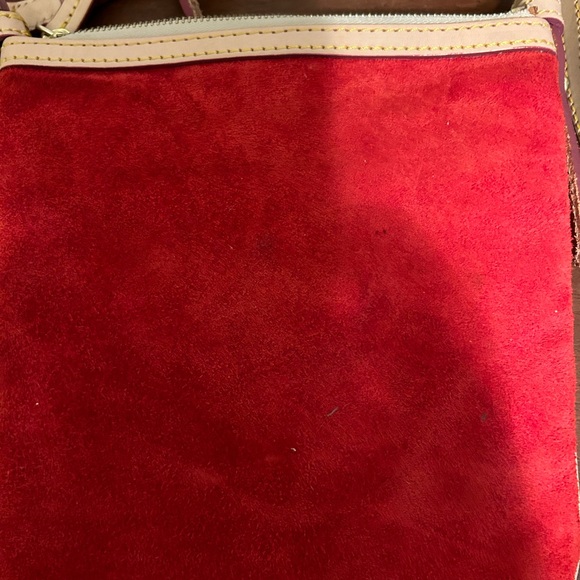 Dooney & Bourke red cross bag brand new - Picture 5 of 5